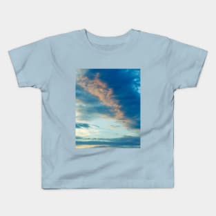 Clearing the night away Kids T-Shirt